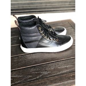 Vans Sk8-Hi hightop tennis shoe sneaker size 6.5